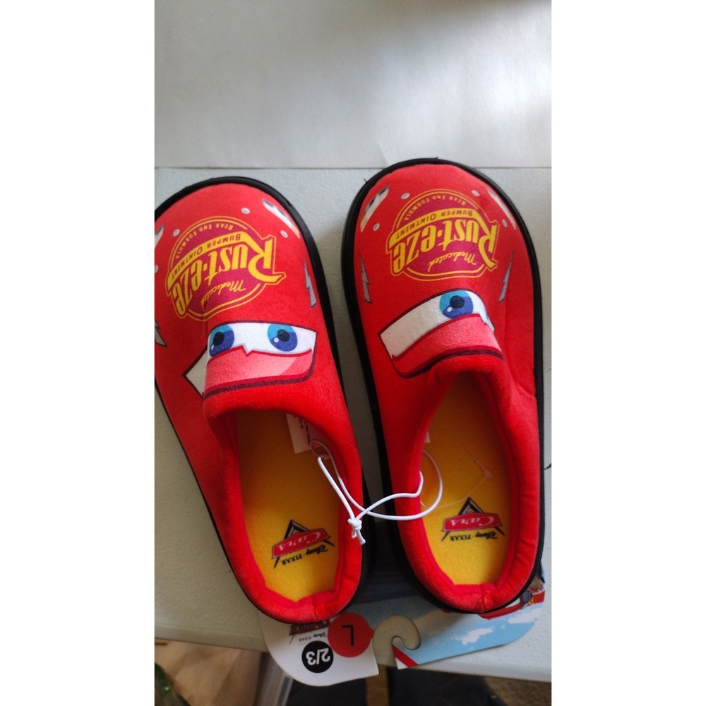 Disney Pixar Cars Lightning McQueen Slippers Big Kids Size 2/3 Large Red New